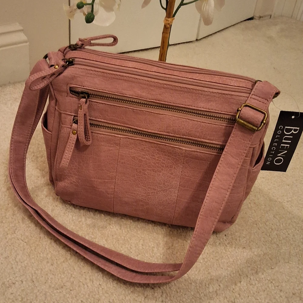 Bueno Collection, NWT, Woman's Hand/Cross Body Bag - Picture 9 of 9